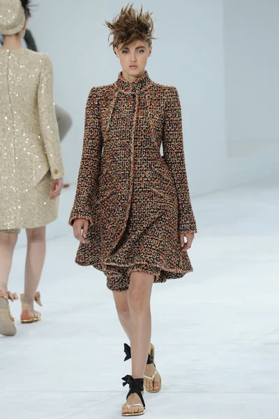Look 13